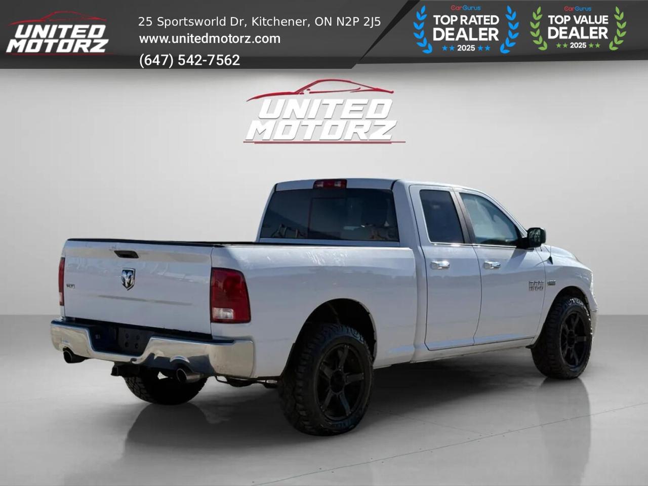 2017 RAM 1500 SLT HEMI 5.7L QUAD CAB 140.5" 4WD V8~SAFETY CERTIF Photo