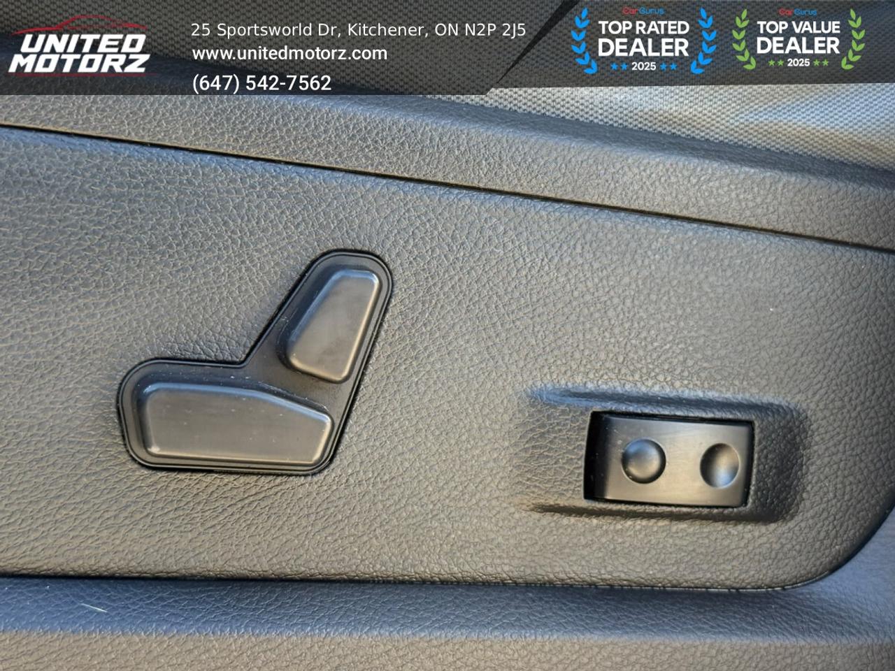2017 RAM 1500 SLT HEMI 5.7L QUAD CAB 140.5" 4WD V8~SAFETY CERTIF Photo