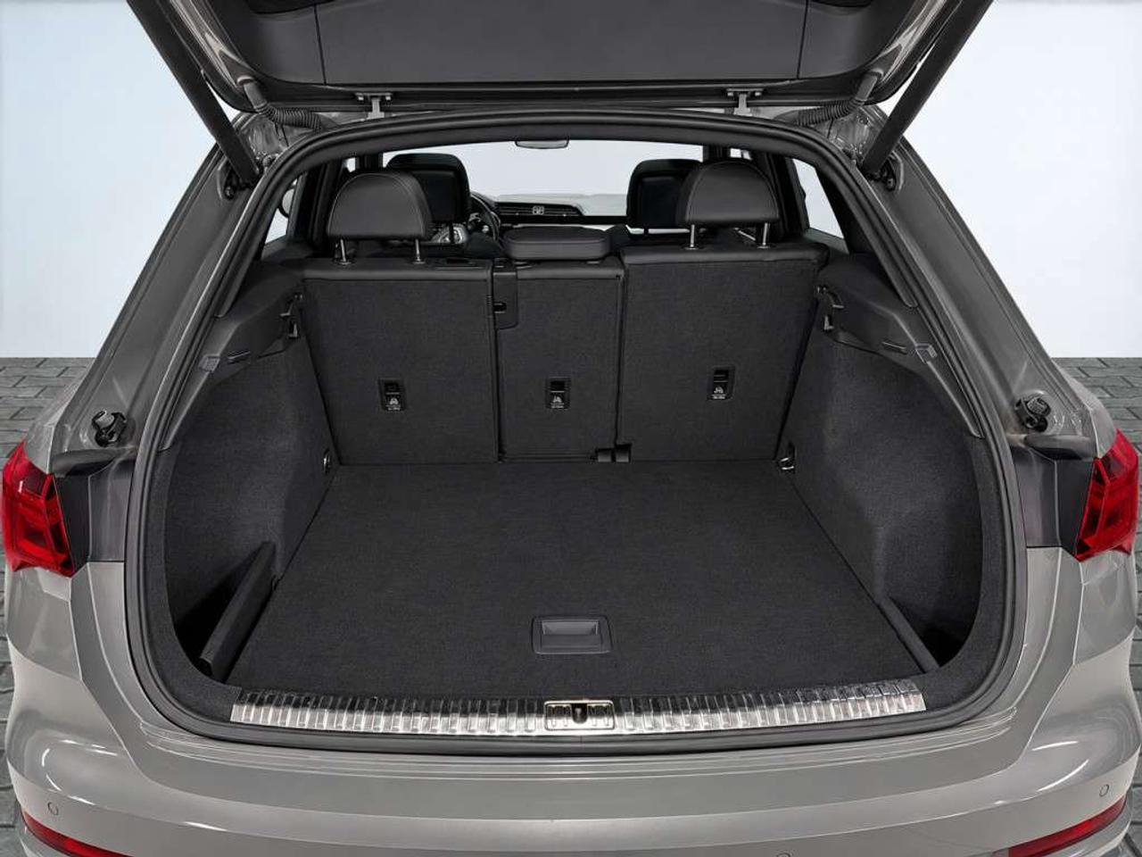 2020 Audi Q3 TECHNIK S-LINE   QUATTRO AWD   LEATHER   PANOROOF   NAVI   360 CAM   B&O SOUND   VIRTUAL COCKPIT Photo