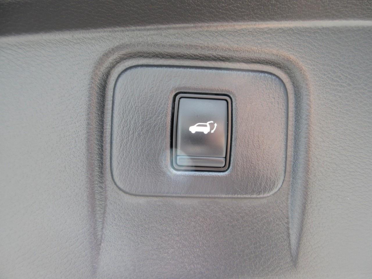 2018 Nissan Murano  Photo