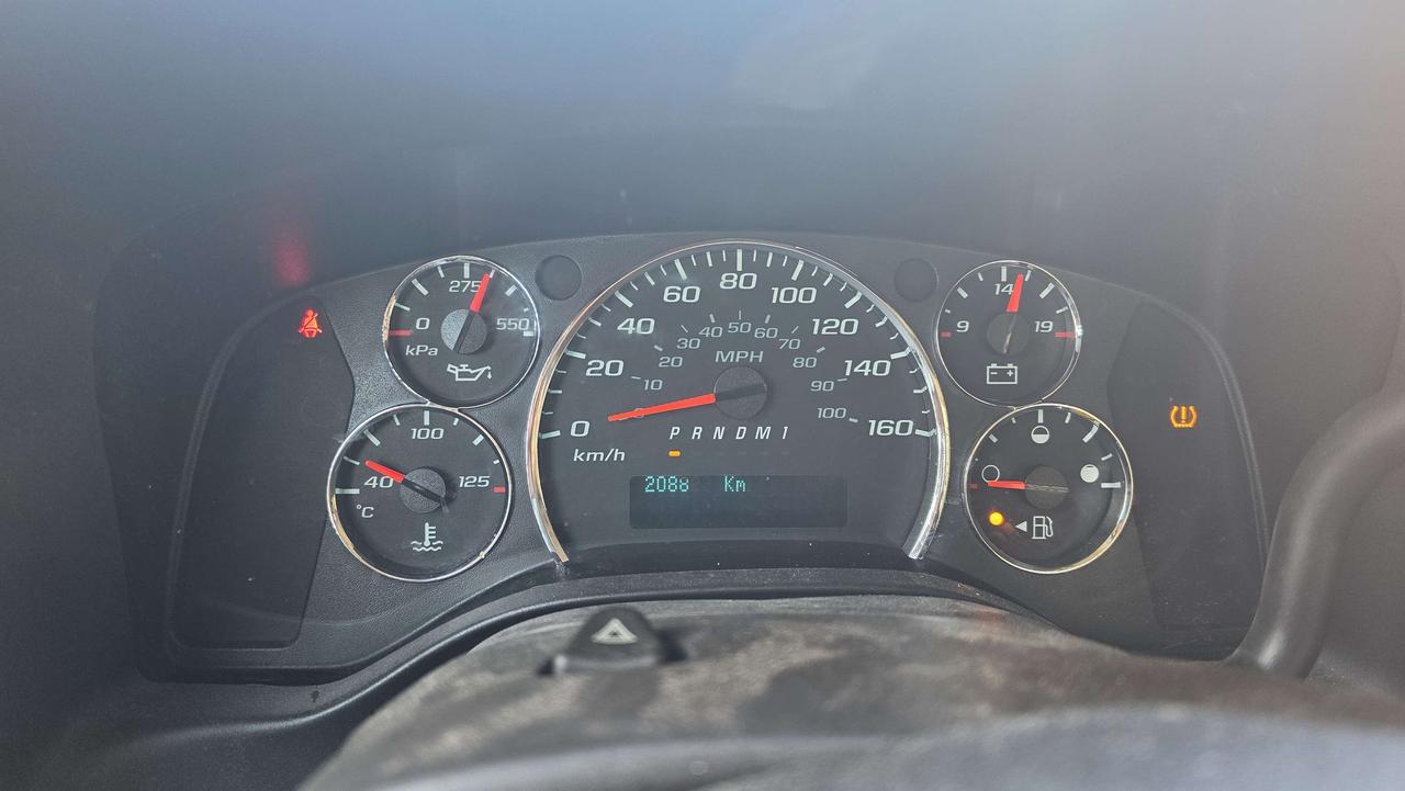 2017 GMC Savana 2500 G2500 - 4.8L V8 - Cruise/Divider - VN-329218 Photo
