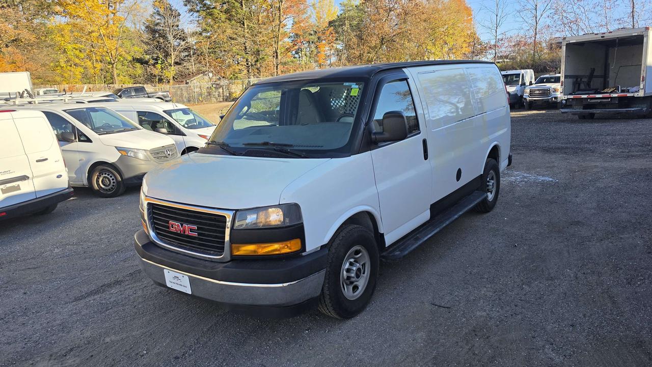 2017 GMC Savana 2500 G2500 - 4.8L V8 - Cruise/Divider - VN-329218 Photo