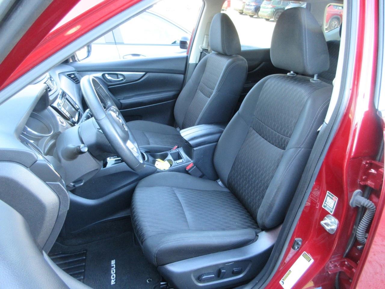 2020 Nissan Rogue  Photo