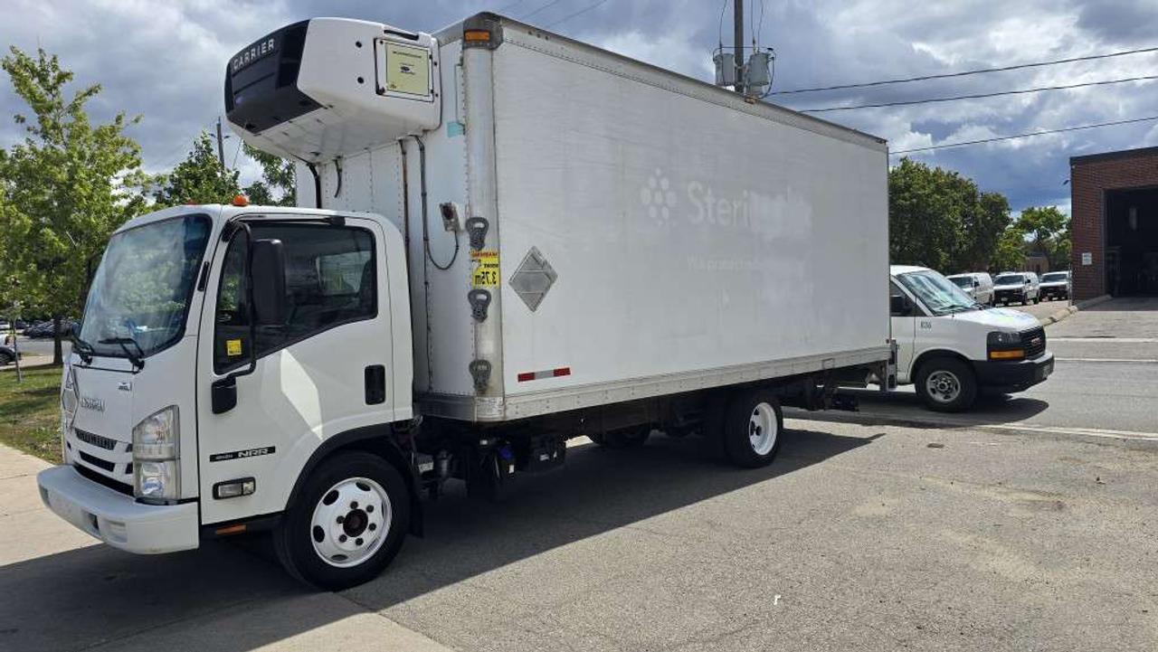 2018 Isuzu NRR 20Ft - CARRIER SUPRA 650 Low Temp REEFER - ST-300589 - -None Photo