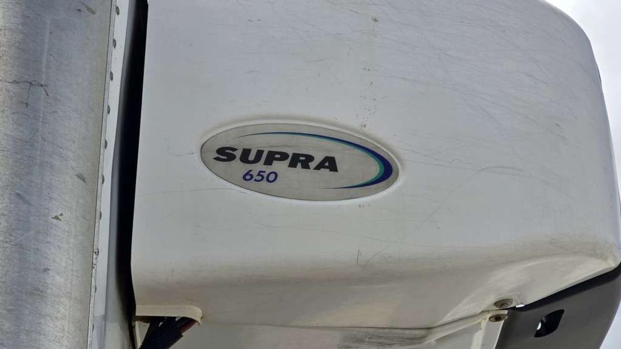 2018 Isuzu NRR 20Ft - CARRIER SUPRA 650 Low Temp REEFER - ST-300589 - -None Photo
