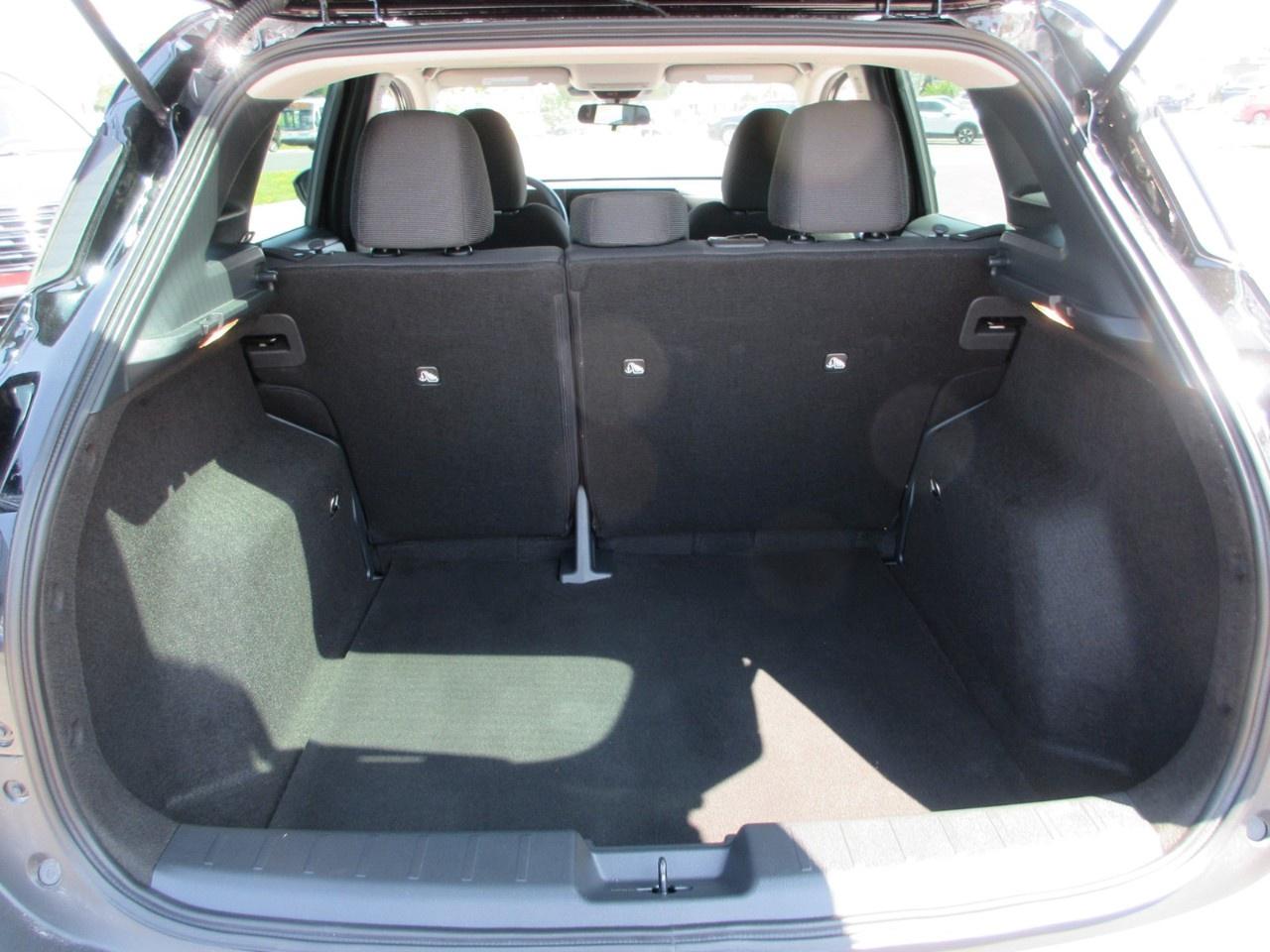 2025 Nissan Kicks S FWD Photo