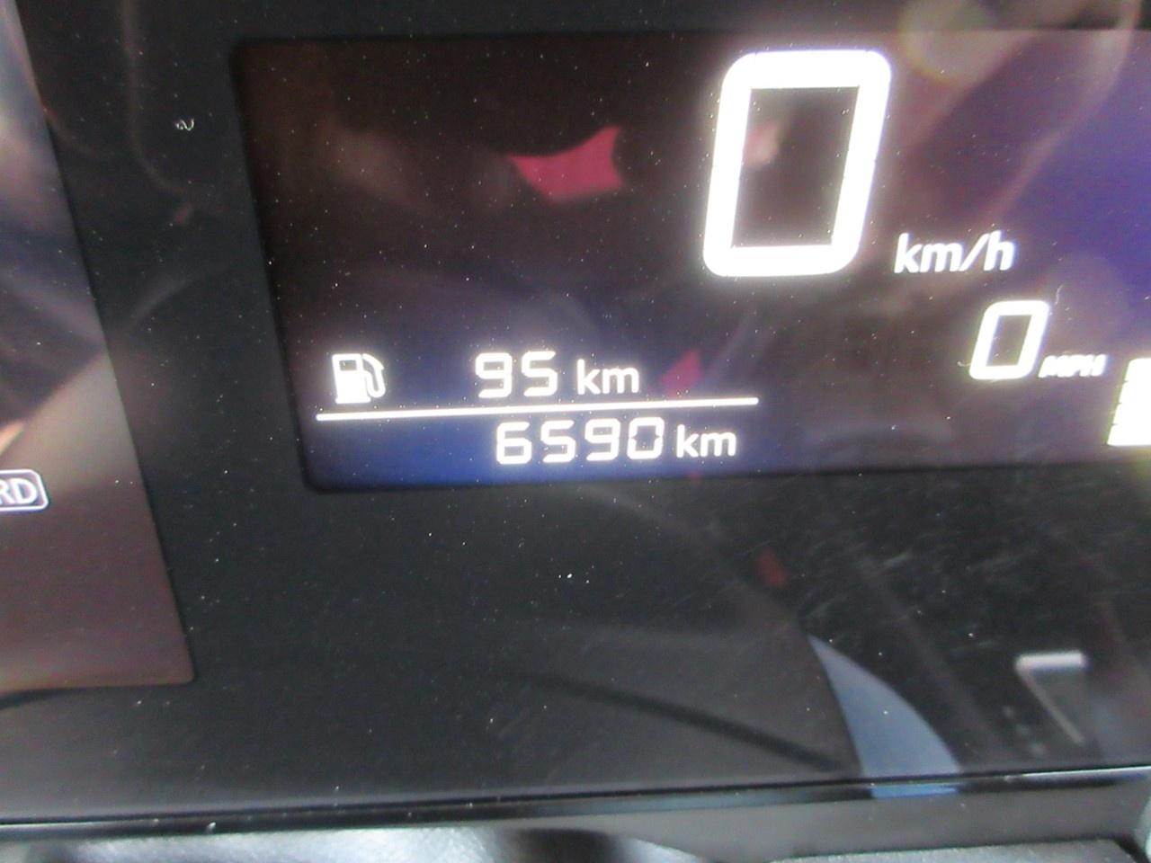 2025 Nissan Kicks S FWD Photo