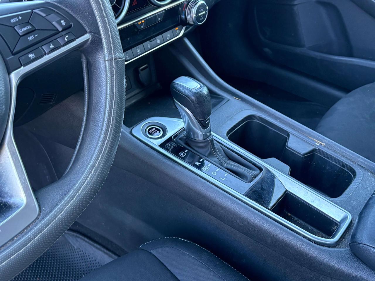2024 Nissan Sentra SV MOONROOF Photo