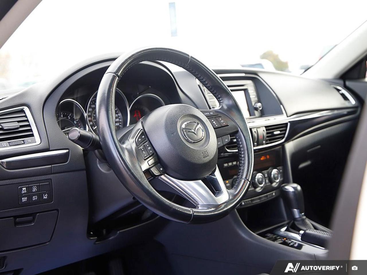 2015 Mazda MAZDA6 4dr Sdn 2.5L Auto GT Photo