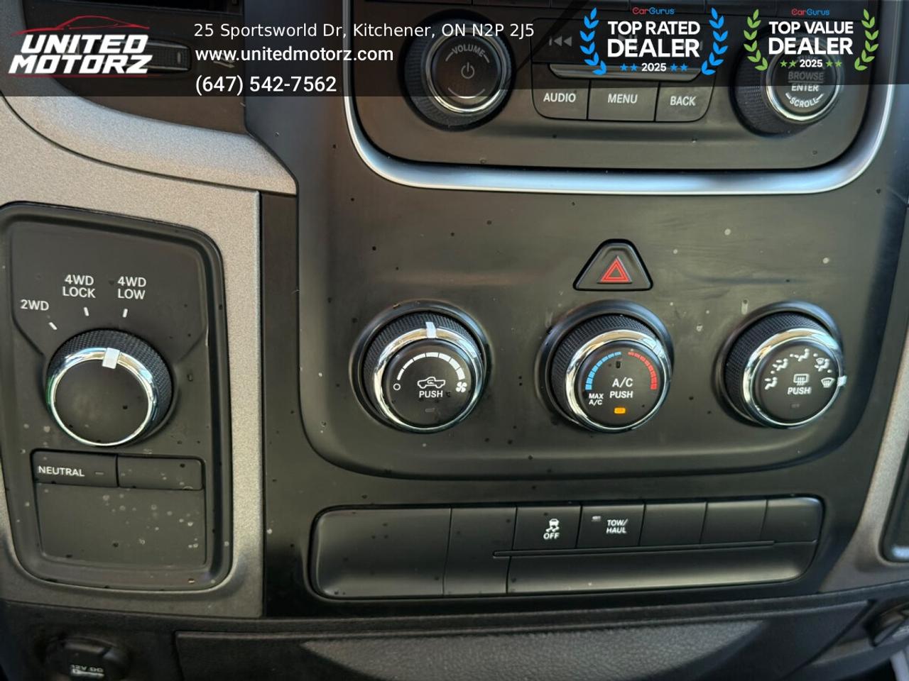 2015 RAM 1500 ST HEMI 5.7L CREW CAB 140.5" 4WD V8~SAFETY CERTIFI Photo