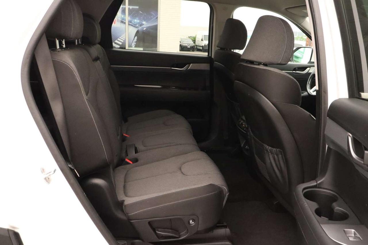 2020 Hyundai PALISADE Essential AWD Photo
