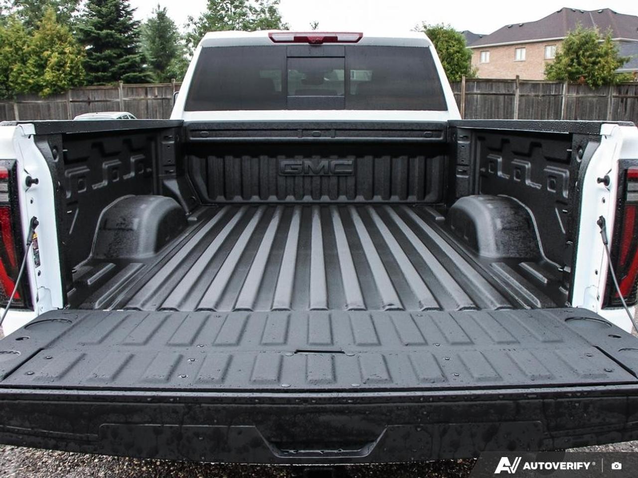 2026 GMC SIERRA 2500HD Crew Cab Standard Box 4-Wheel Drive AT4 Photo