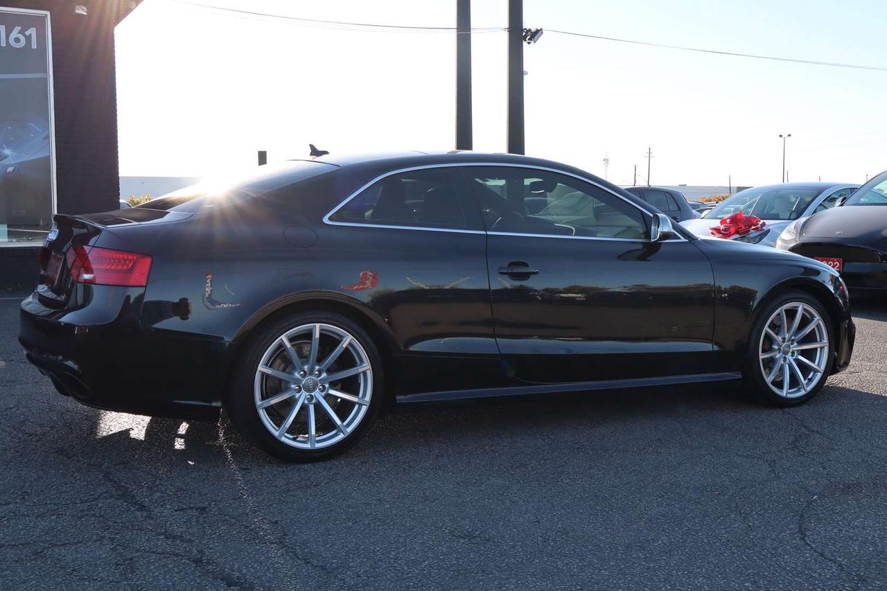 2013 Audi RS5 Coupe quattro No Accident Safety Certification Included Photo