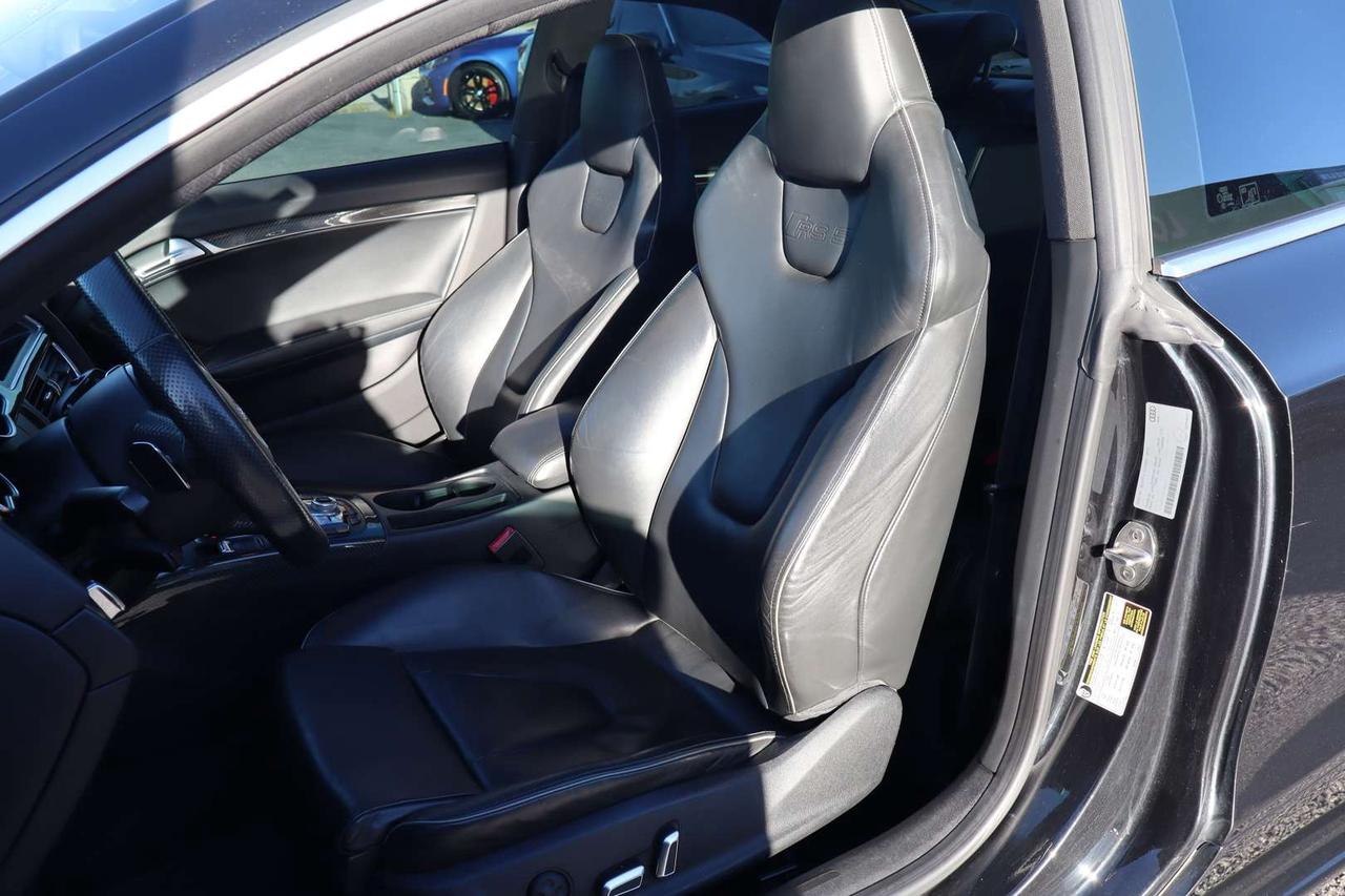 2013 Audi RS5 Coupe quattro No Accident Safety Certification Included Photo