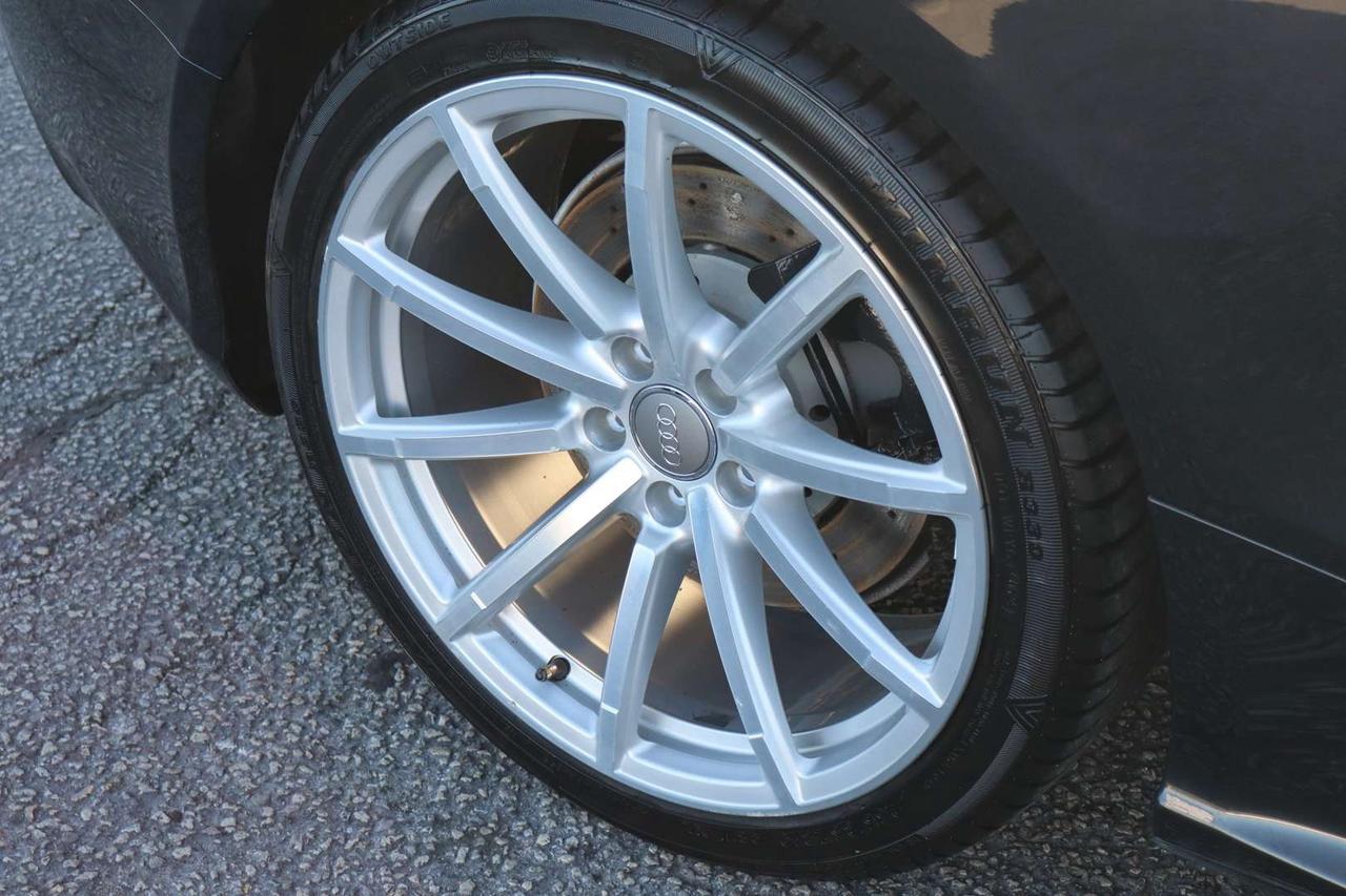 2013 Audi RS5 Coupe quattro No Accident Safety Certification Included Photo