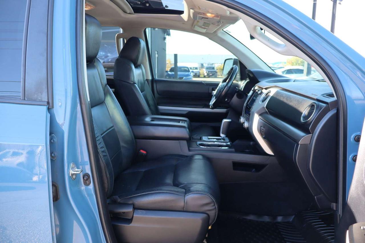 2020 Toyota Tundra SR5 TRD 5.7L V8 CrewMax 4WD No Accident One Owner Photo