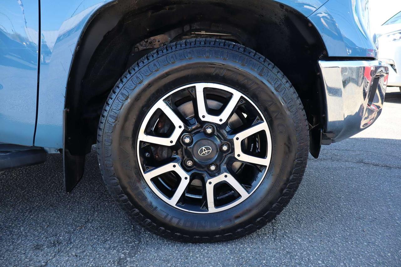 2020 Toyota Tundra SR5 TRD 5.7L V8 CrewMax 4WD No Accident One Owner Photo