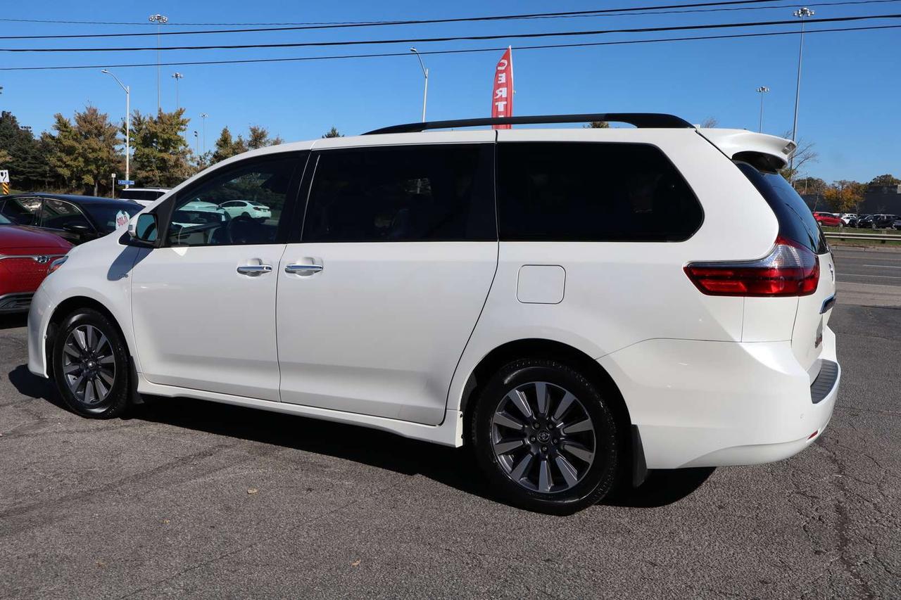 2020 Toyota Sienna Limited 7-Passenger AWD   No Accident   Brown Interior Photo