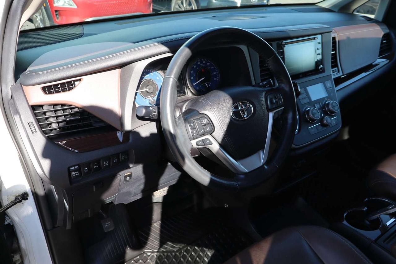 2020 Toyota Sienna Limited 7-Passenger AWD   No Accident   Brown Interior Photo