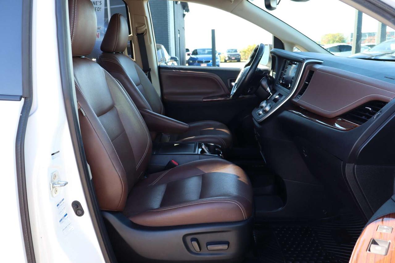 2020 Toyota Sienna Limited 7-Passenger AWD   No Accident   Brown Interior Photo