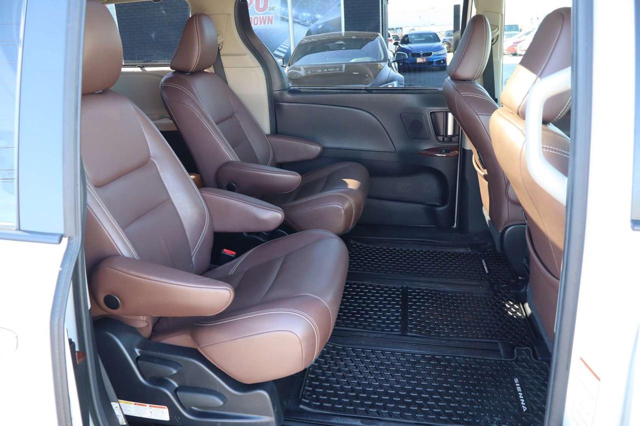 2020 Toyota Sienna Limited 7-Passenger AWD   No Accident   Brown Interior Photo