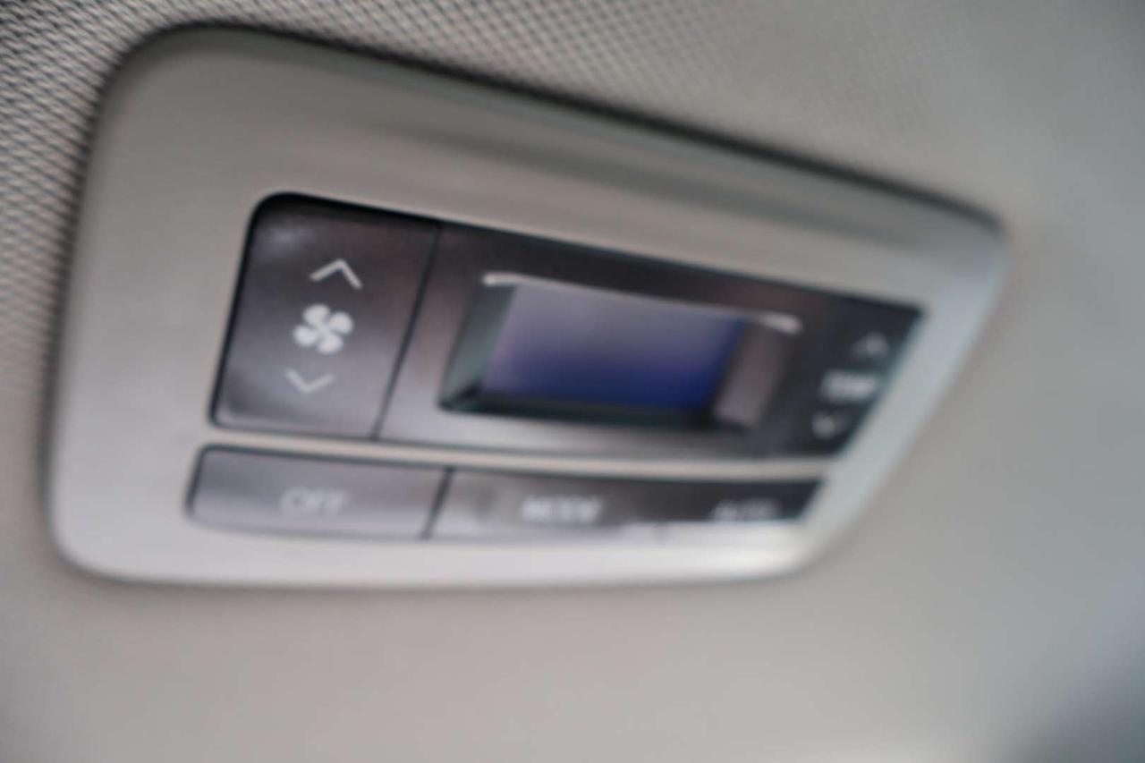 2020 Toyota Sienna Limited 7-Passenger AWD   No Accident   Brown Interior Photo