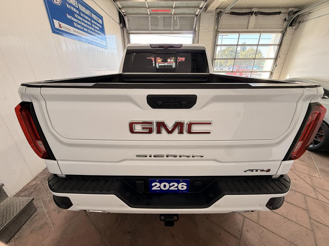 2026 GMC Sierra 1500 AT4 4WD CREW CAB LEATHR NAVI SUNROOF Photo