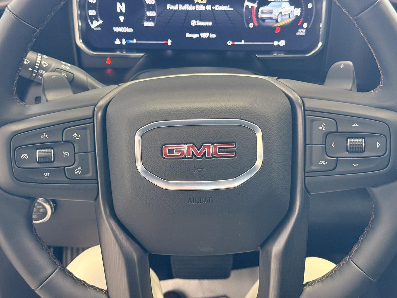 2026 GMC Sierra 1500 AT4 4WD CREW CAB LEATHR NAVI SUNROOF Photo