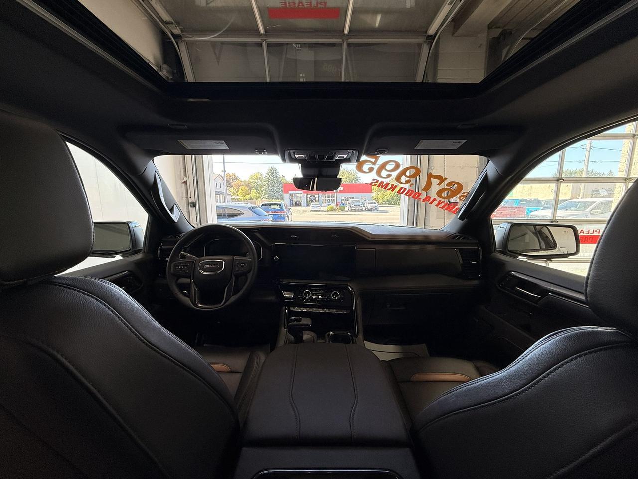 2026 GMC Sierra 1500 AT4 4WD CREW CAB LEATHR NAVI SUNROOF Photo