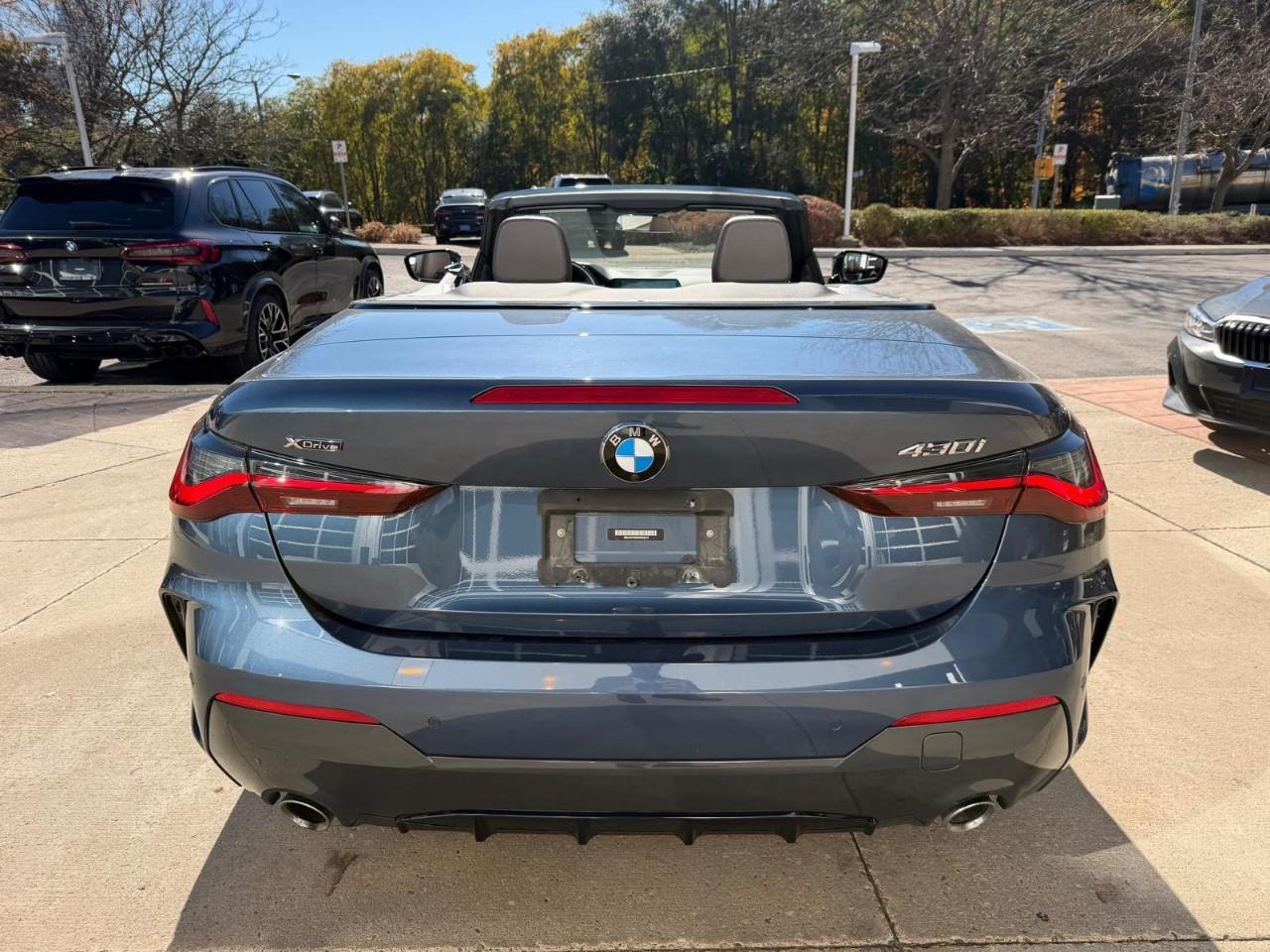 2022 BMW 430 i xDrive 2dr All-Wheel Drive Cabriolet Photo