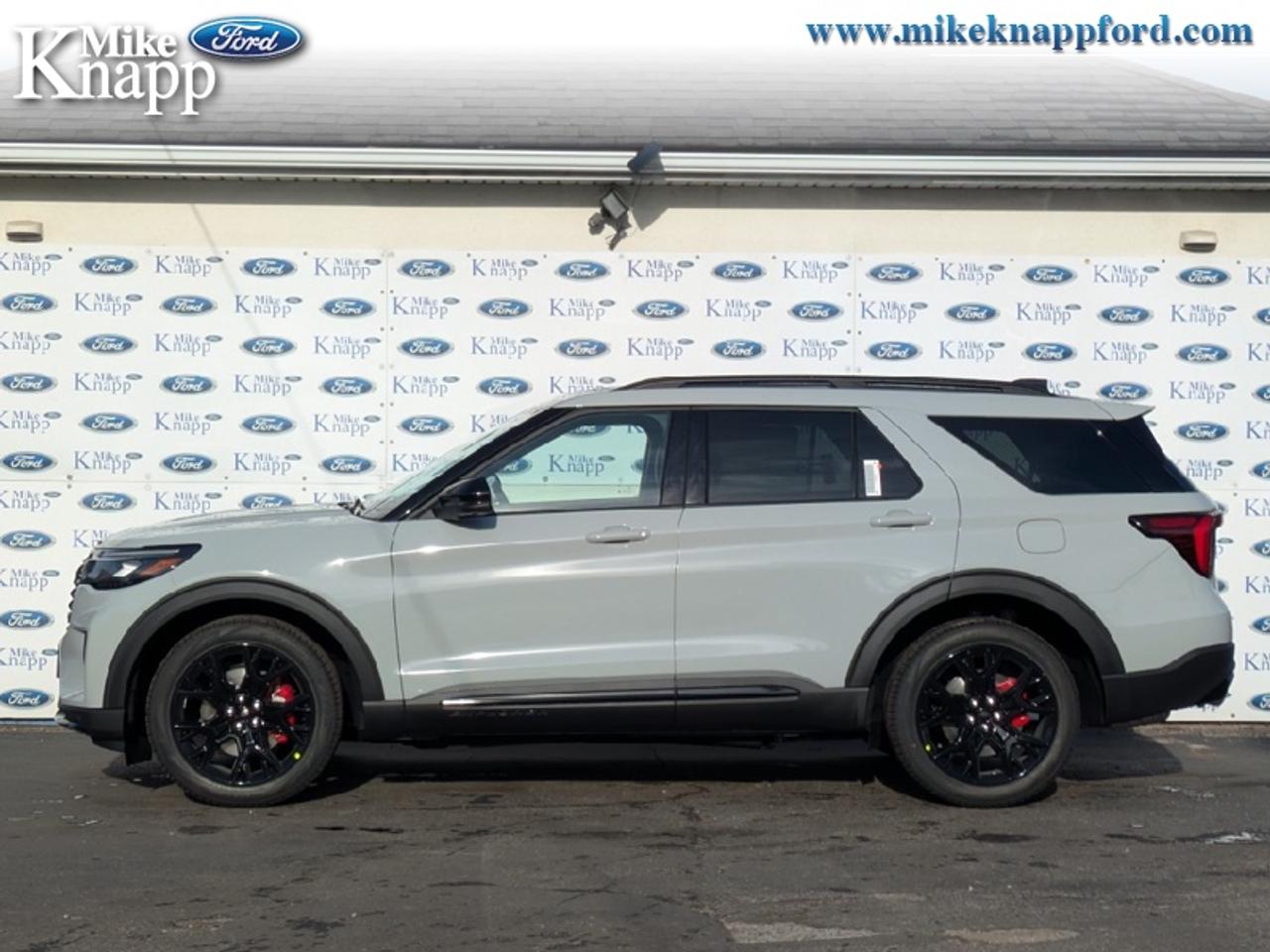 2027 Ford Explorer ST Photo1