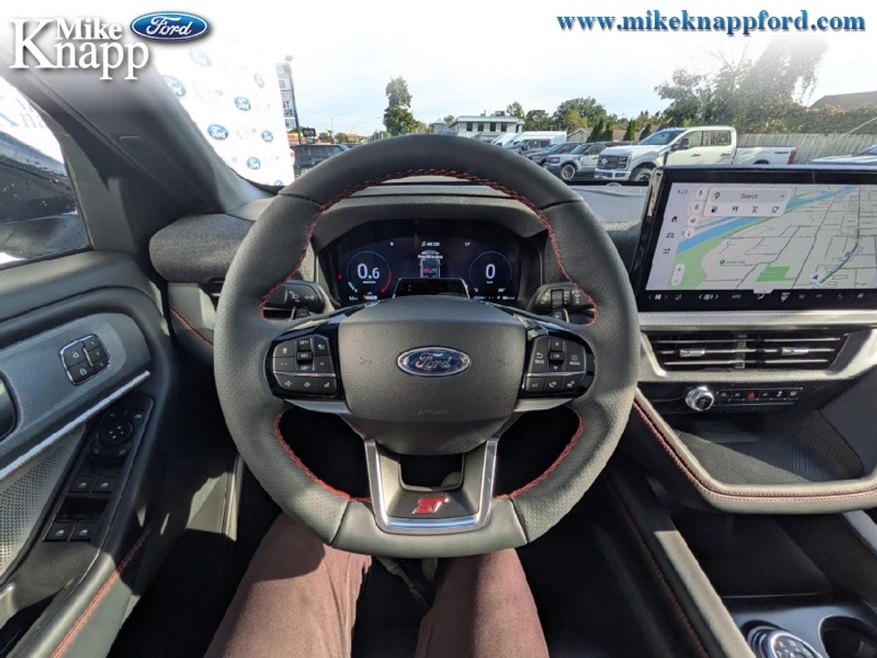 2027 Ford Explorer ST Photo4