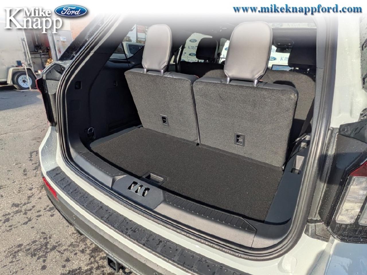 2027 Ford Explorer ST Photo