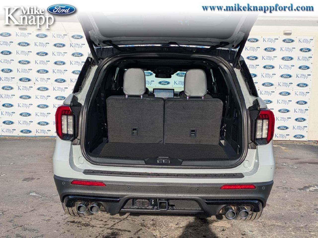 2027 Ford Explorer ST Photo