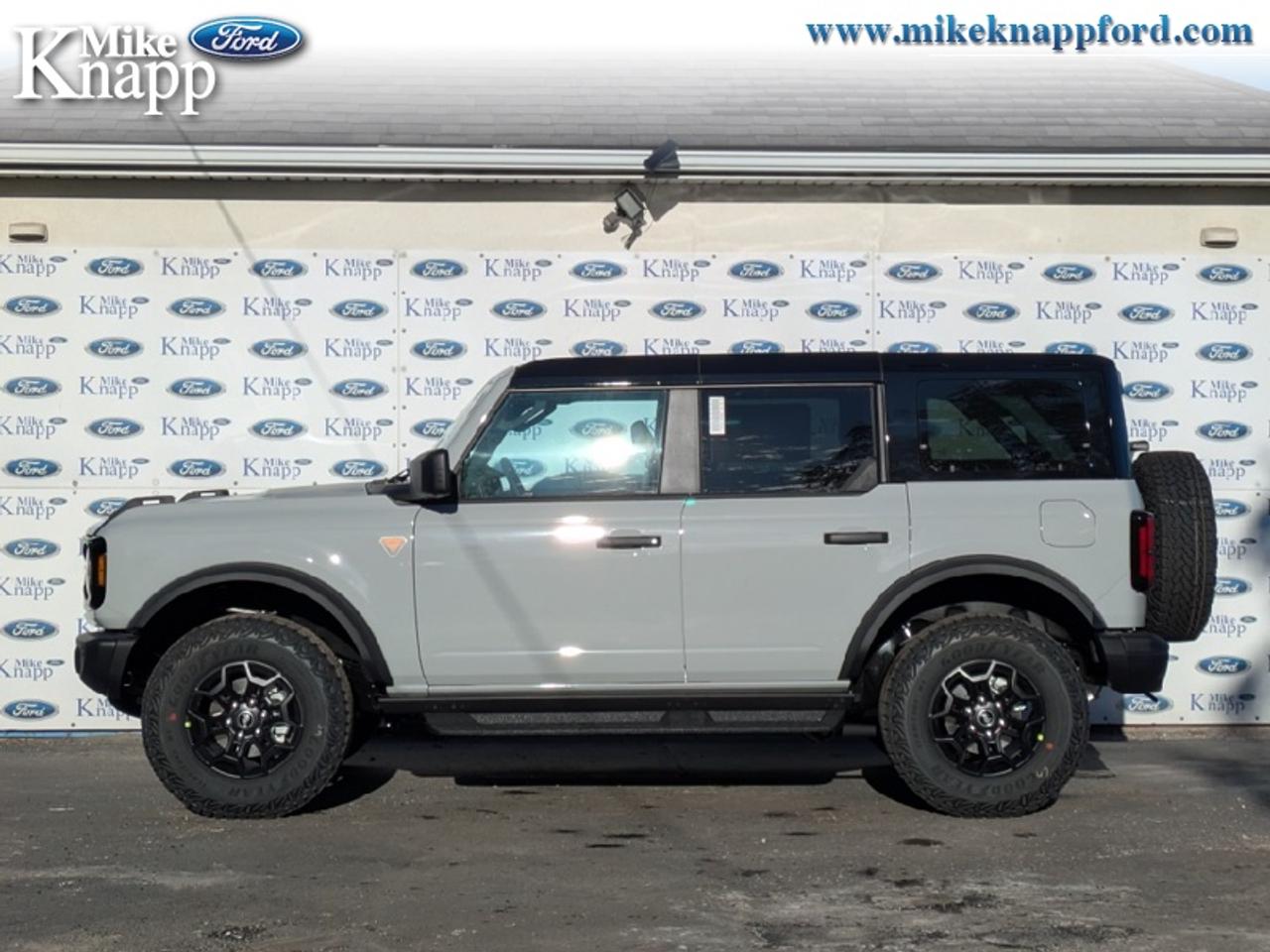 2026 Ford Bronco Badlands Photo1