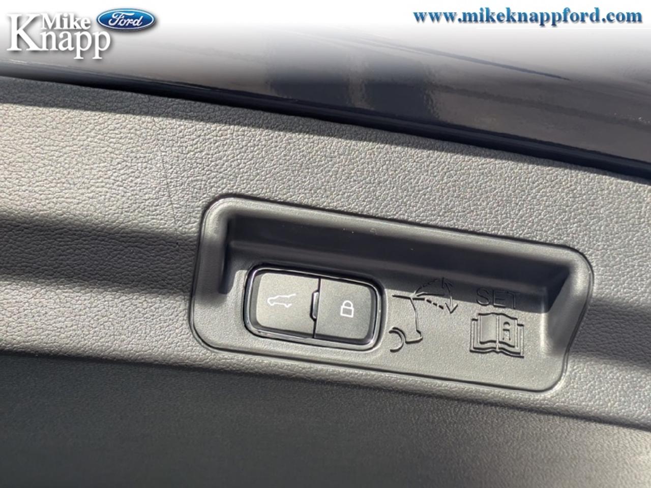 2027 Ford Explorer ST-Line Photo