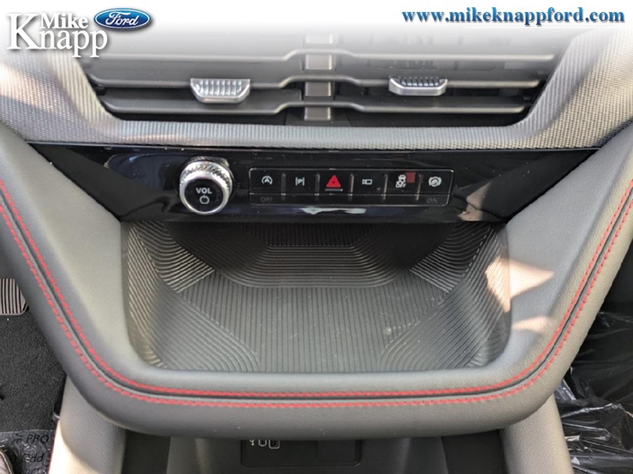 2027 Ford Explorer ST-Line Photo