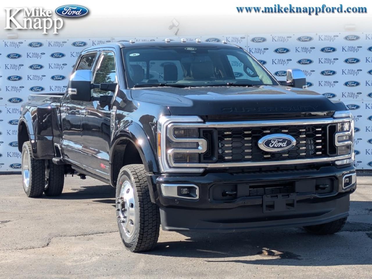 2027 Ford F-450 SUPER DUTY Platinum Photo
