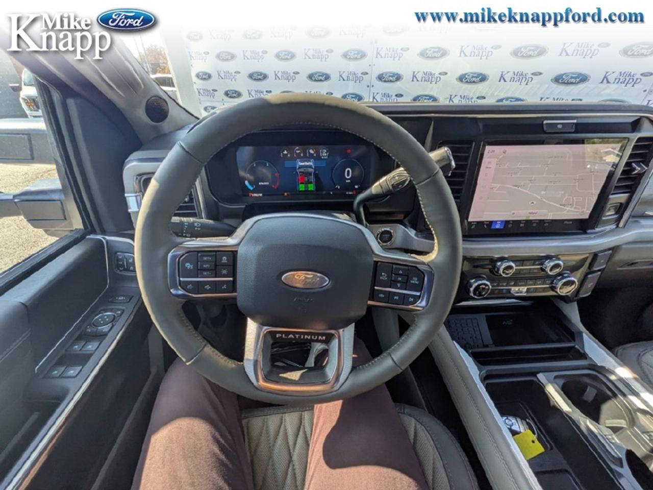 2027 Ford F-450 SUPER DUTY Platinum Photo