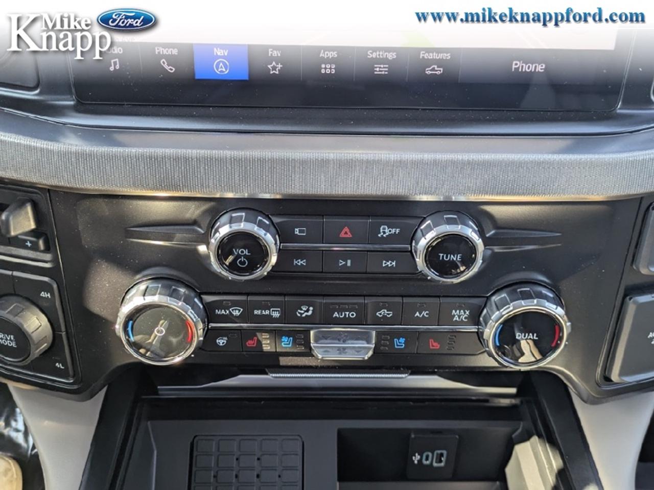 2027 Ford F-450 SUPER DUTY Platinum Photo