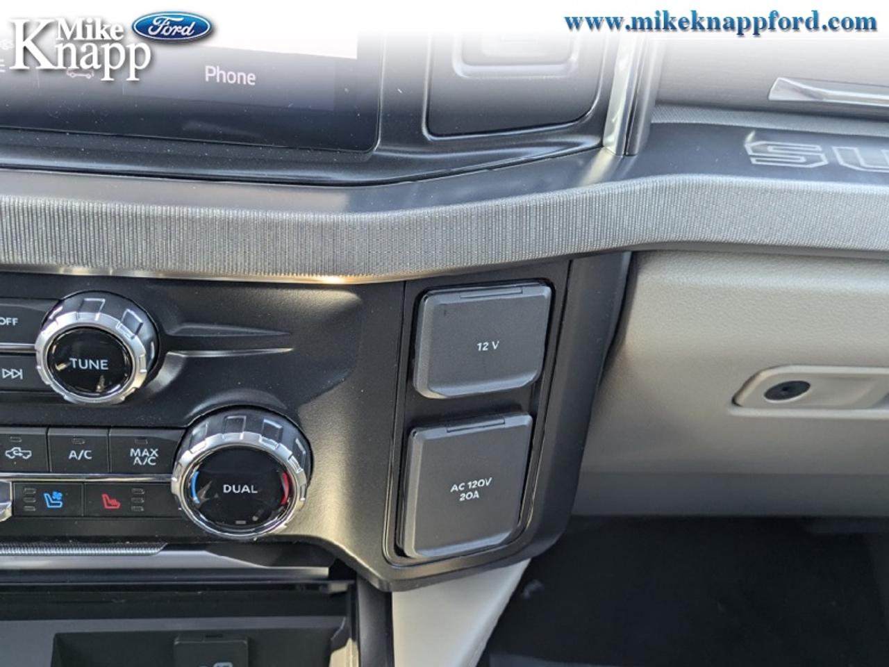 2027 Ford F-450 SUPER DUTY Platinum Photo