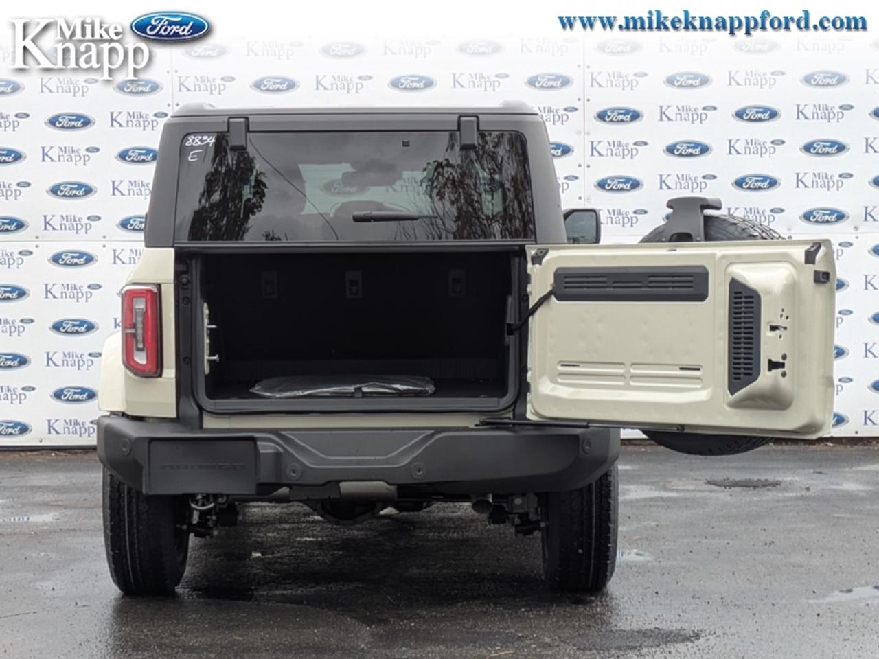 2026 Ford Bronco Outer Banks Photo