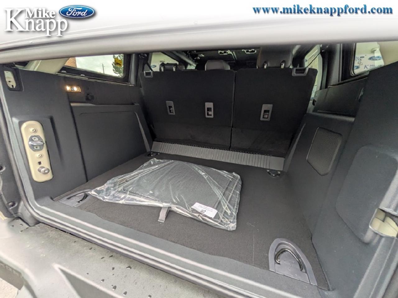 2026 Ford Bronco Outer Banks Photo