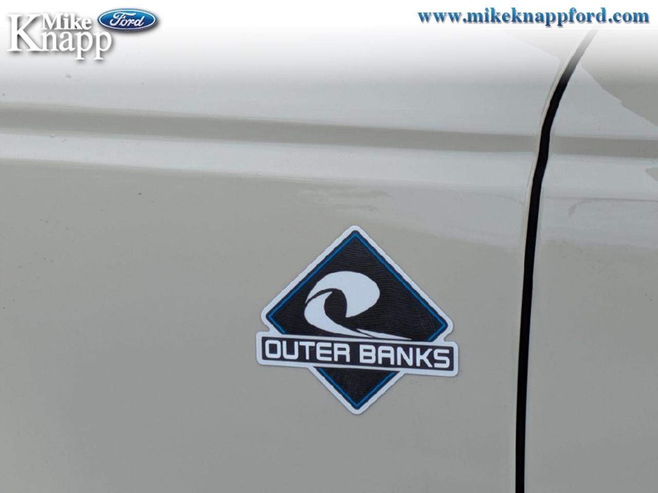 2026 Ford Bronco Outer Banks Photo