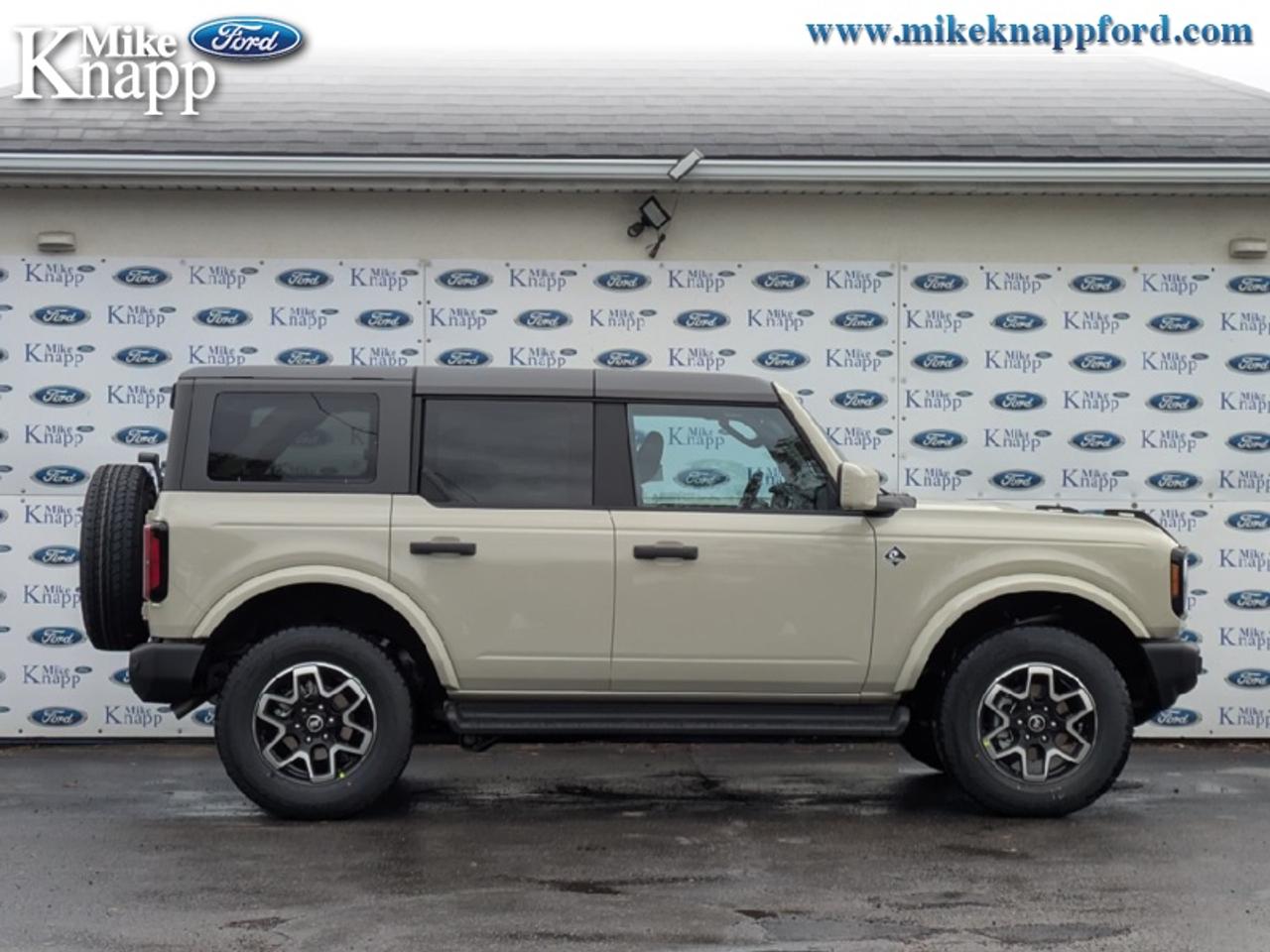 2026 Ford Bronco Outer Banks Photo
