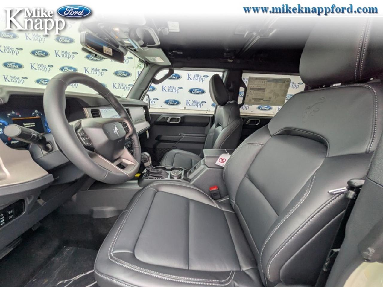 2026 Ford Bronco Outer Banks Photo