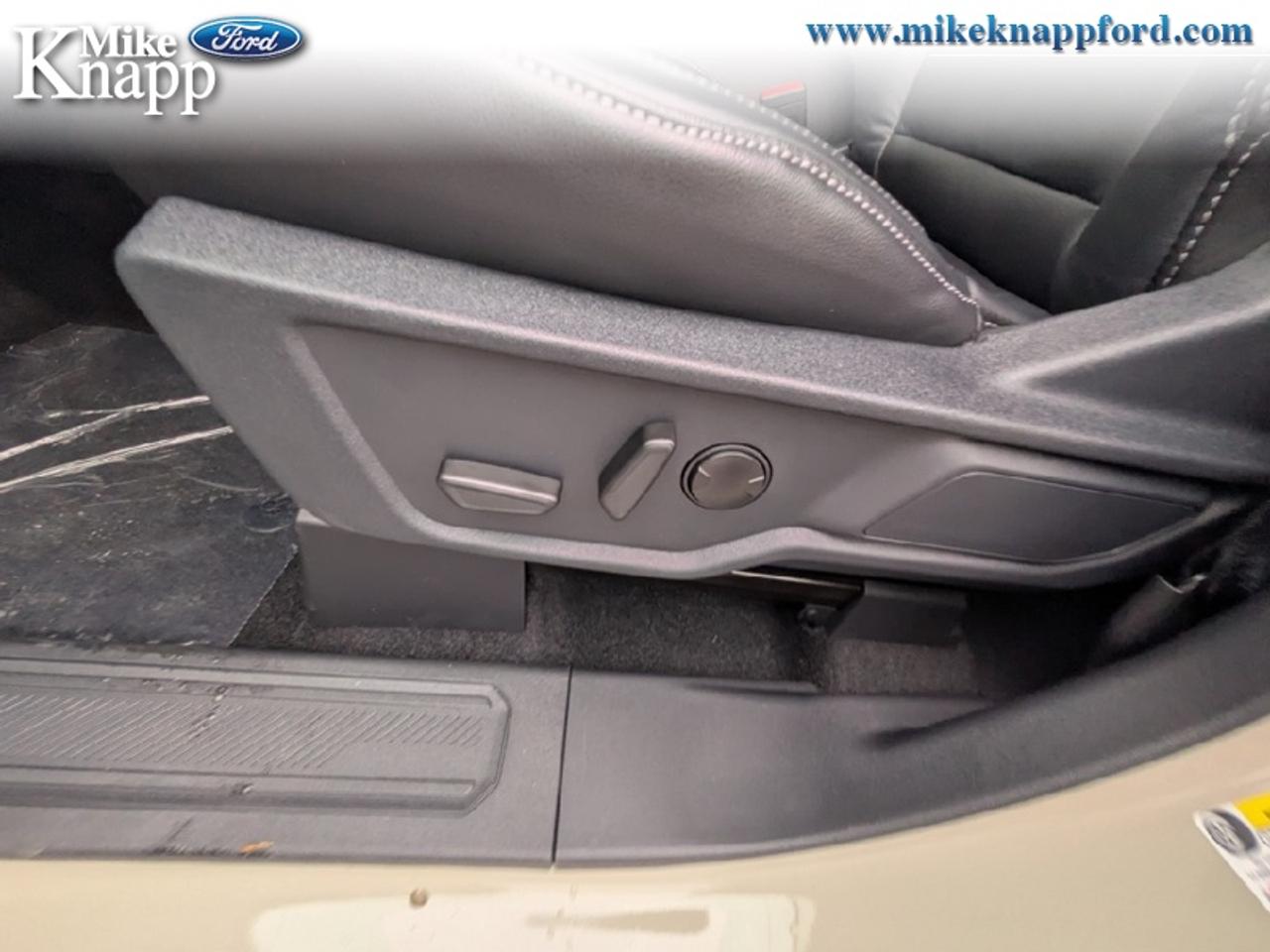 2026 Ford Bronco Outer Banks Photo