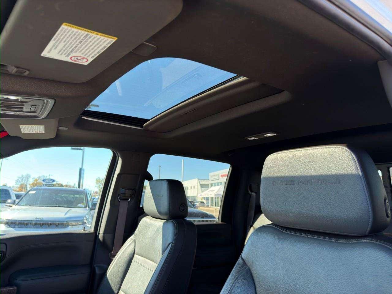 2023 GMC Sierra 3500HD SUNROOF   360 CAM   ONE OWNER Photo