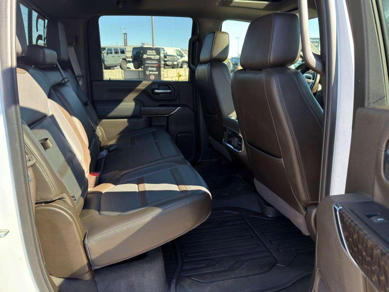 2023 GMC Sierra 3500HD SUNROOF   360 CAM   ONE OWNER Photo