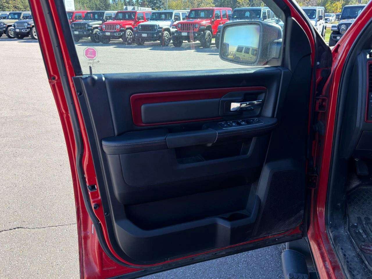 2017 RAM 1500 SUNROOF   LEATHER   5.7L V8 HEMI Photo